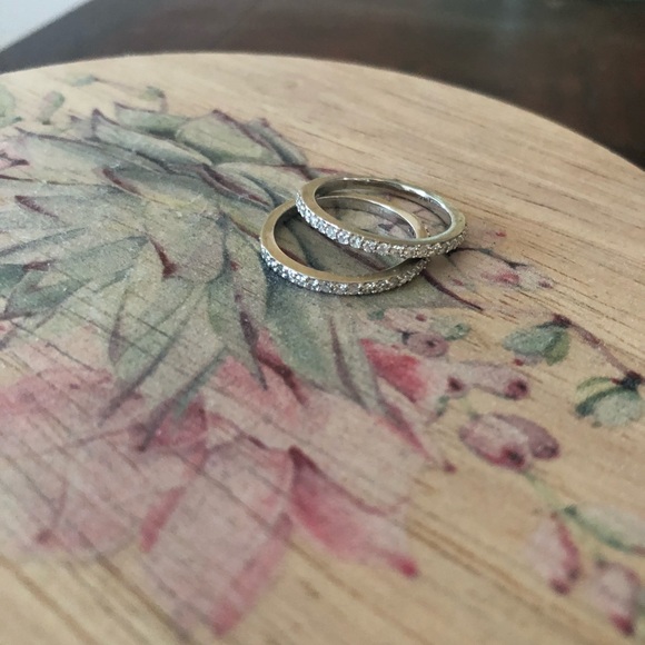 Two diamond bands - Picture 1 of 1